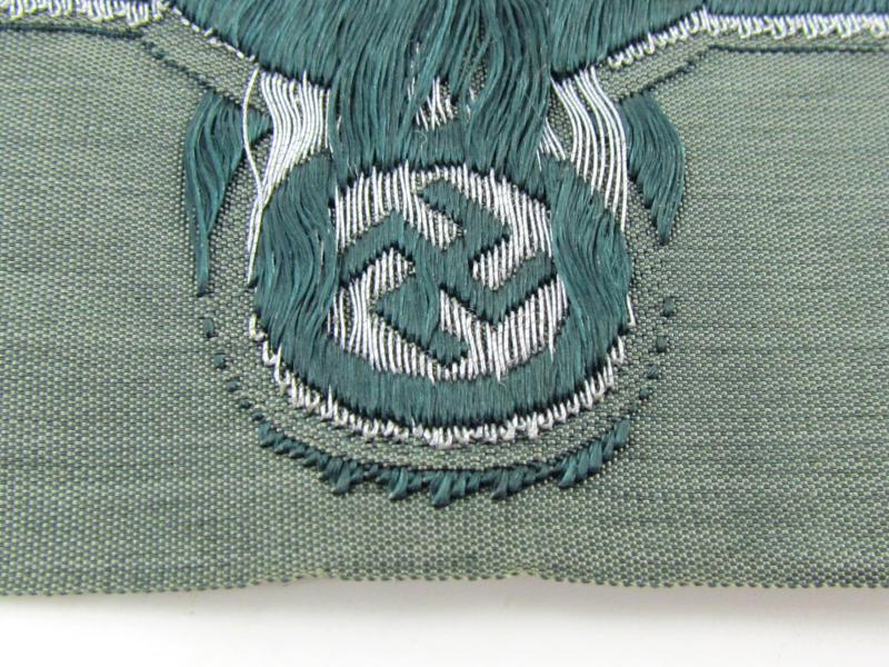 WH (Heer) Flat-Wire Breast Eagle