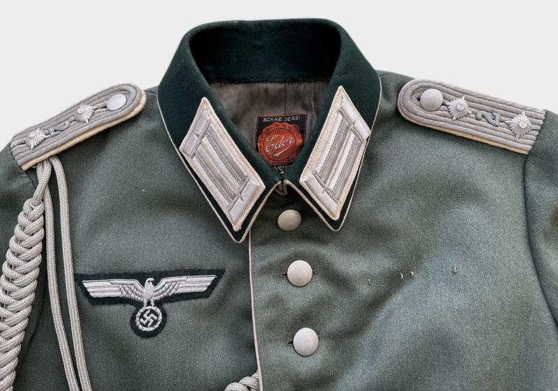Wehrmacht (Heer) Infantry Officer’s "Waffenrock" – Hauptmann