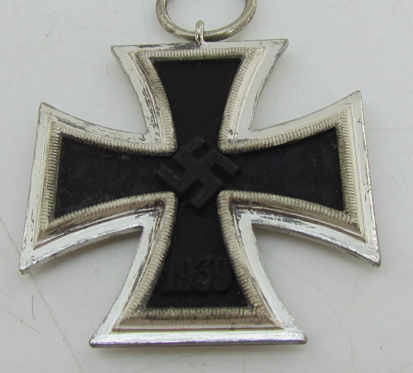 Iron Cross 2nd Class 1939 (Eisernes Kreuz 2. Klasse)– Maker 23