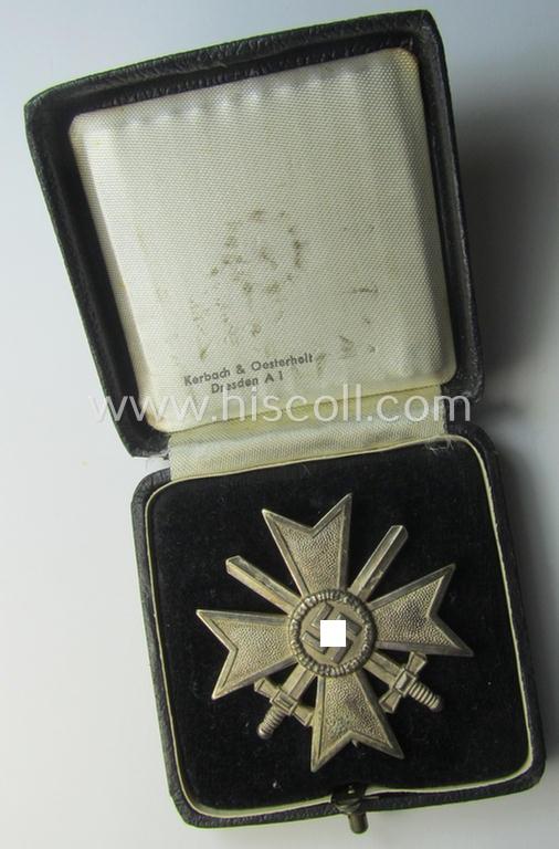 'KvK 1. Kl. mit Schwertern' being a neatly maker (ie. '62'-) marked example that comes in its equally maker- (ie. 'Kerbach & Oesterhelt'-) marked etui