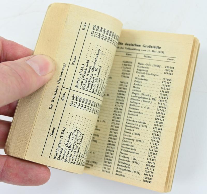 German WH Pocketbook 1945
