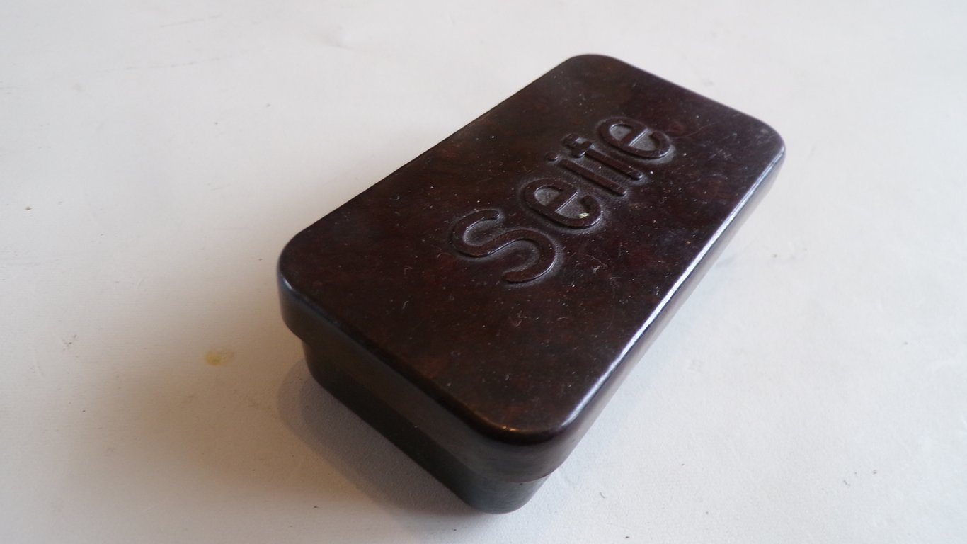 Bakelite Soap Box - "Seife"