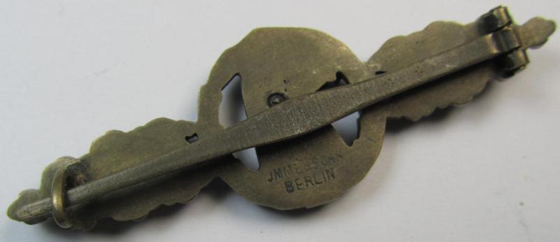 Stunning - and truly detailed! - silver-toned- and/or 'Buntmetall'-based,  WH (Luftwaffe) 'Frontflugspange für Aufklärer in Silber' being a clearly maker- (ie. 'Imme u. Sohn'-) marked example that comes in a wonderful condition