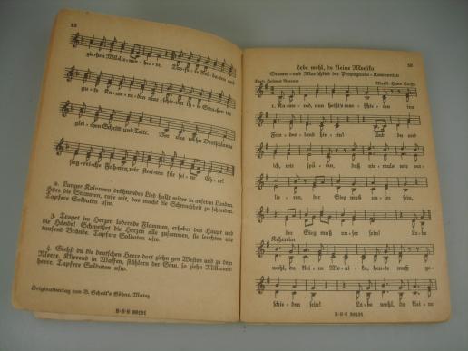 German WH Marching Songs Pocket Book