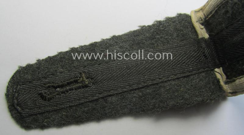 Single, WH (Heeres) later-war period- (ie. 'simplified'- ie. 'M44-'-pattern-) EM-type shoulderstrap: 'Soldat der Infanterie-Trpn.'