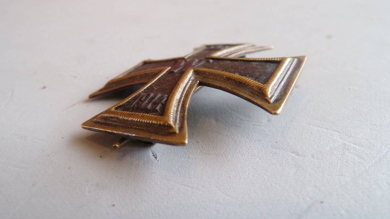 Imperial Curved Iron Cross 1st Class