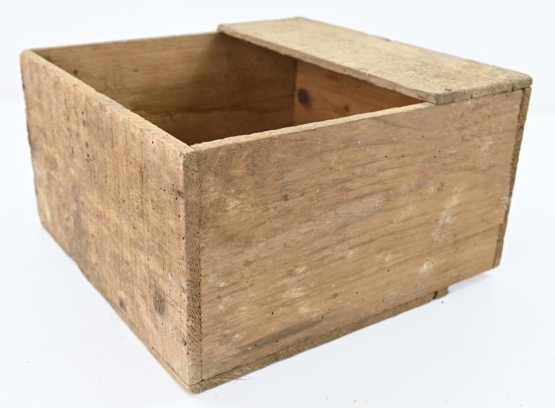 British WW2 POW Post Parcel Box
