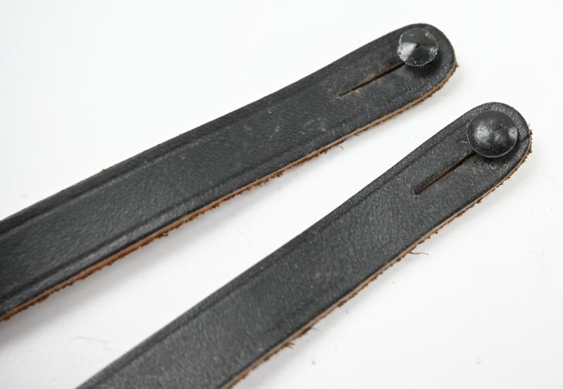 German WH CAG 1942 Binocular Button attachment Leather