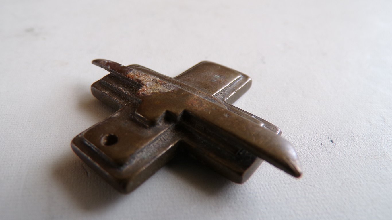 Kriegsmarine 10th U-Boat Flotilla Cap Badge
