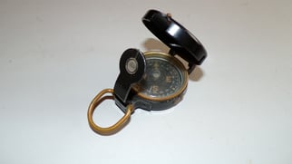 1944 US Corps of Engineers Lensatic compass