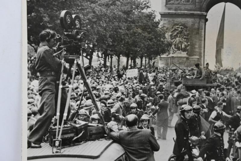 Allied WW2 Press Photo 'Liberation of Paris'