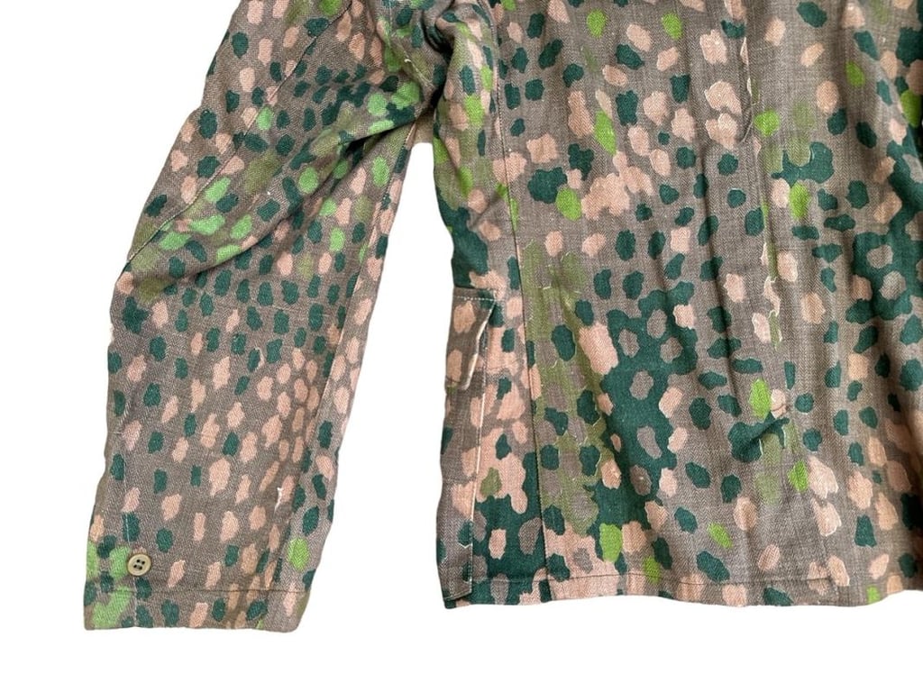 Waffen SS Erbsentarn (DOT44) Tunic unissued condition