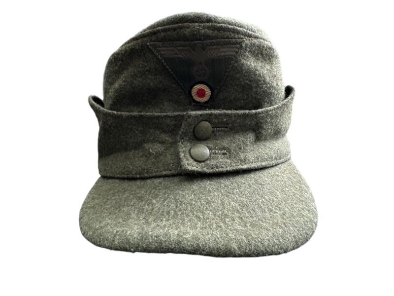 M43 Army (Heer) Field Cap ‘Einheitsfeldmütze’ with RBNr 1944.