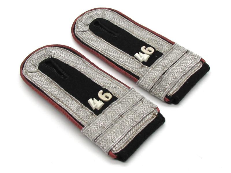 Wehrmacht Army (Heer) Panzer shoulder boards