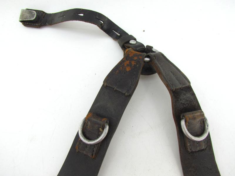 Wehrmacht leather Y-straps ‘Koppeltragegestell’