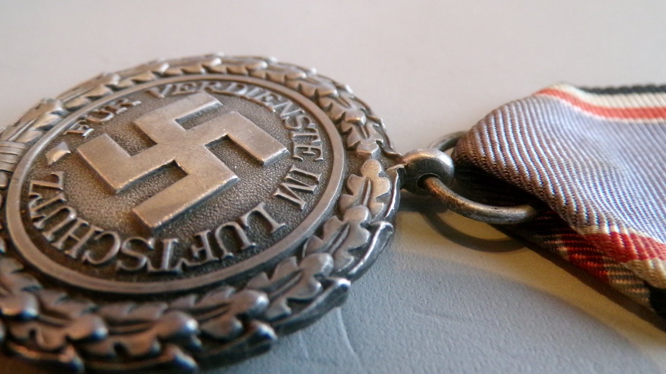 Luftschutz Ehrenzeichen 2. Stufe