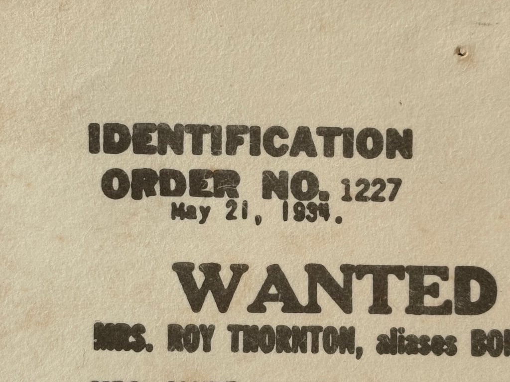 AUTHENTIC ORIGINAL BONNIE & CLYDE ISSUED WANTED POSTER DATED 1934