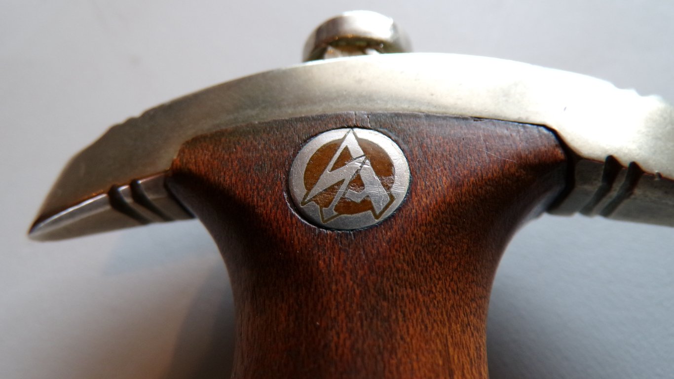 MINT Personalized NSKK Dagger EP&S