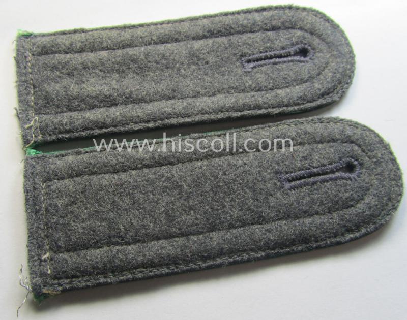 Pair of WH (Luftwaffe) NCO-type shoulderstraps: 'Uffz. der LW-Felddivisionen'