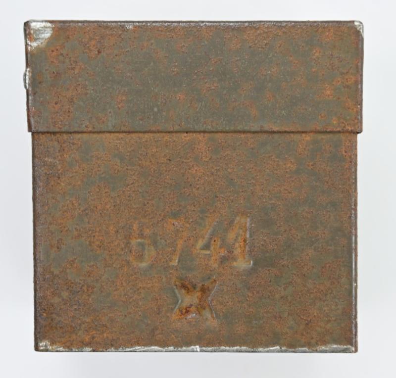 Dutch WW2 Era Thee Tin Can