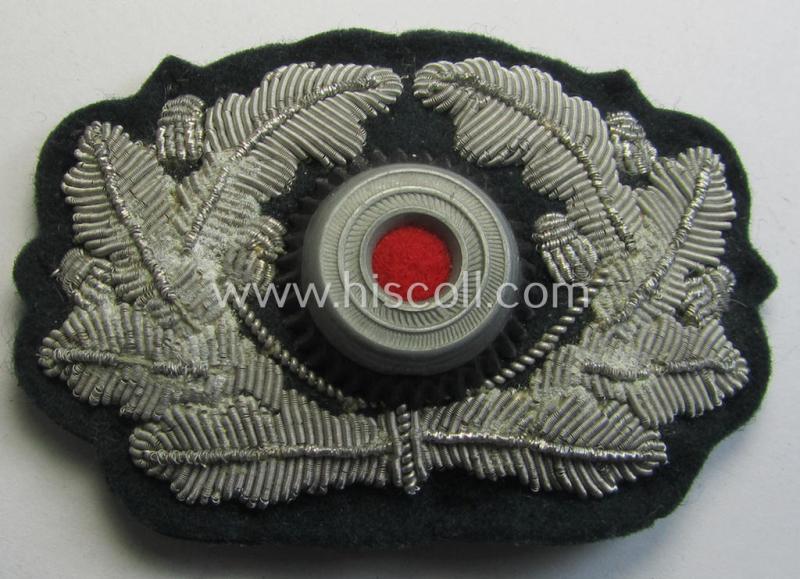 Attractive - and detailed! - WH (Heeres) officers'-pattern, visor-cap eagle/cocarde-set (ie. 'Effektensatz für Schirmmütze') being both hand-embroidered examples that come mounted onto a typical darker-green-coloured- and/or woolen-based backgroun...