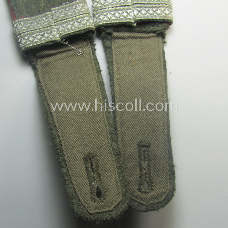 Pair of WH (Heeres) early- (ie. mid-) war-period- (ie. 'M41'- ie. 'M43'-pattern), 'standard-issued' NCO-type shoulderstraps as was intended for an: 'Unterwachtmeister u. Offiziersanwärter eines (Sturm)Art.-Abts. o. Rgts.'