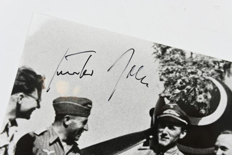 Signature of Luftwaffe KC-OLC&S Recipient 'Günther Rall'