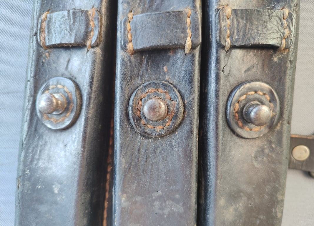 Original Leather MP40 magazine pouch (right hand side)