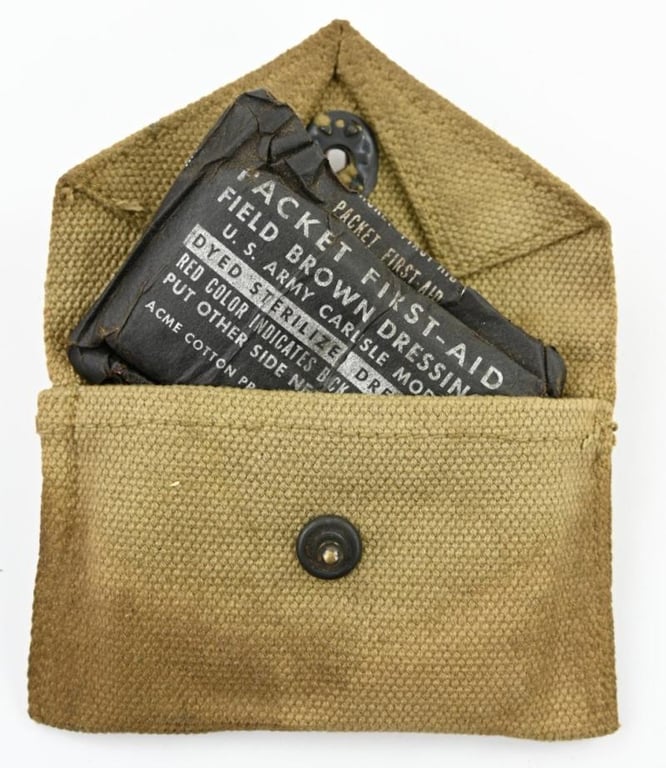US WW2 First Aid Kit with Pouch