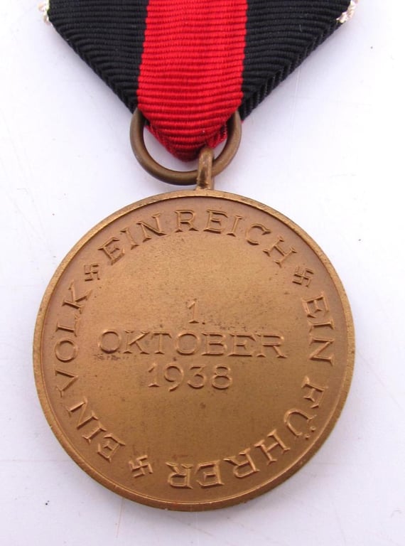 Sudetenland annexation medal  1938 ( Anschluss Medal ) with Case