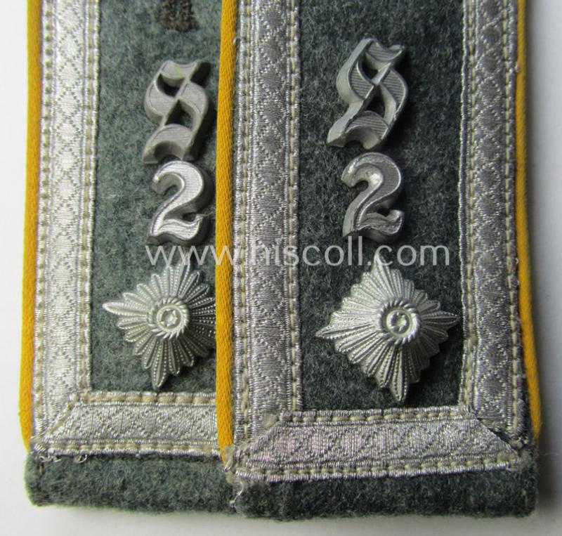 Superb - and/or fully matching! - pair of WH (Heeres), early- (ie. mid-) war-period, so-called: 'M40 o. M43'-pattern and neatly 'cyphered' NCO-type shoulderstraps as was intended for a: 'Feldwebel des Kav. o. Aufklärungs-Schützen-Regiments 2'