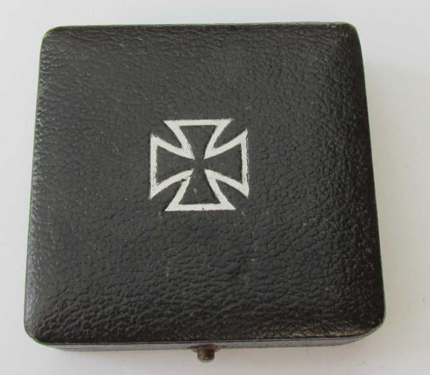 Iron Cross 1st Class 1939  Presentation Case