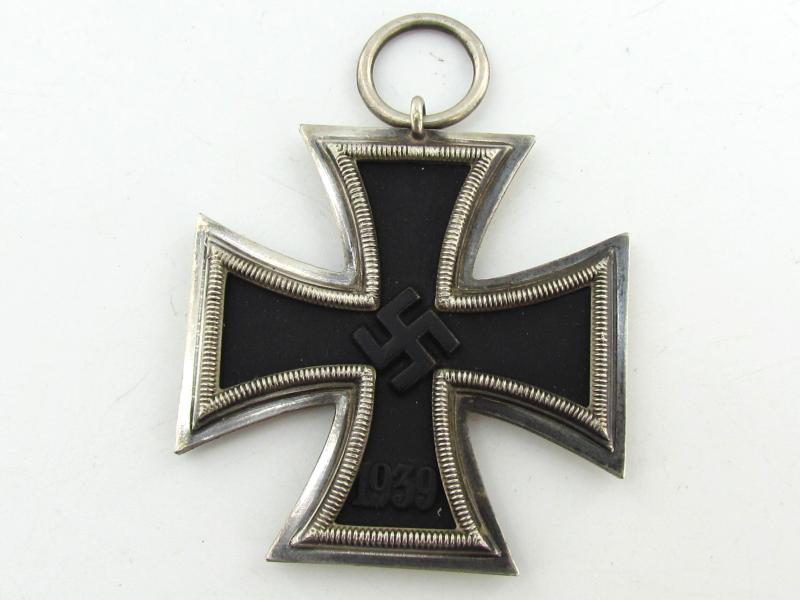WWII Iron Cross Second Class ( EK2 ) maker 55