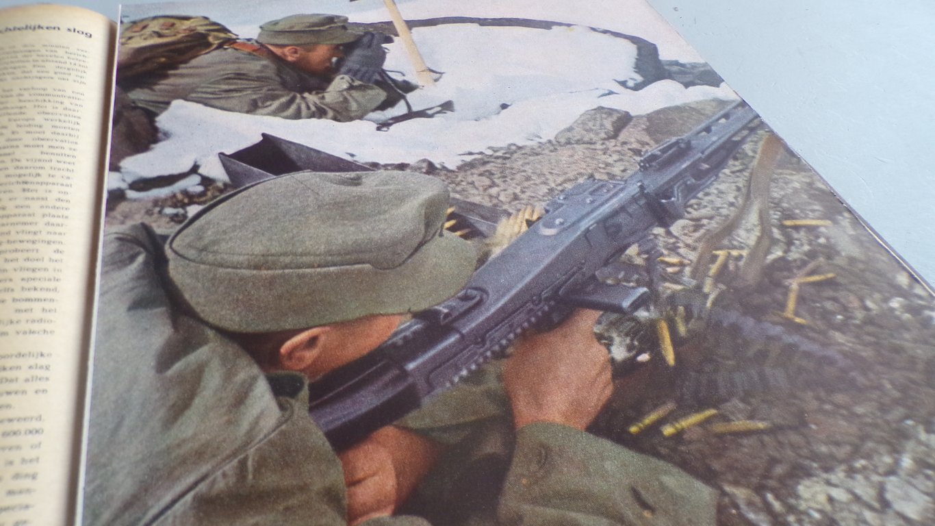 Signaal magazine (Dutch) Nr. 8 1944