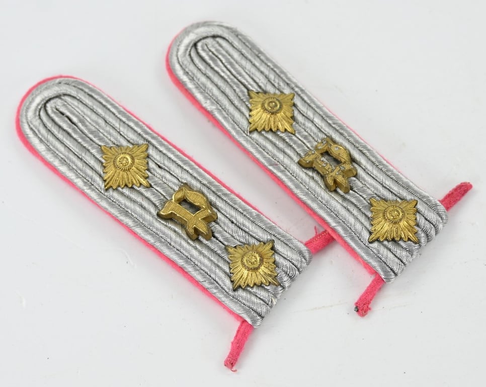 German WH Panzer Officer's Shoulderboard Set