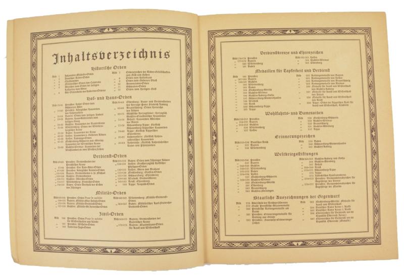 German Third Reich Cigaret Album 'Orden'