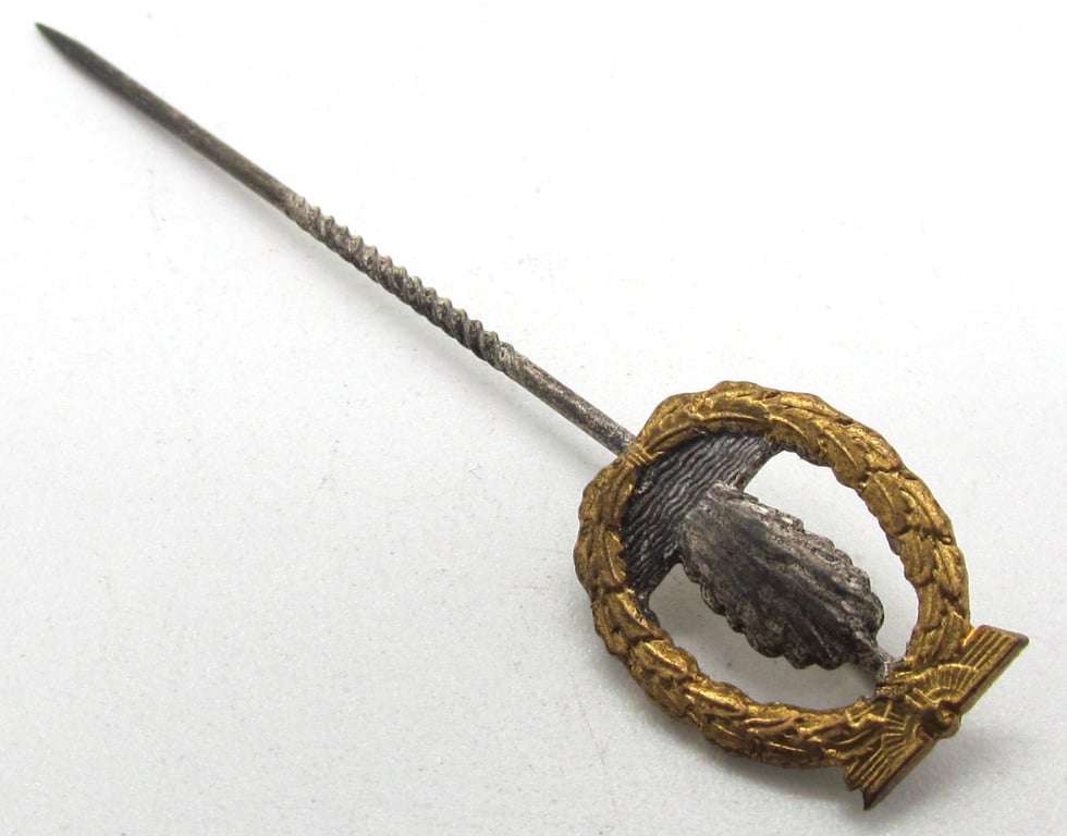 Kriegsmarine minesweeper stick pin (18mm)