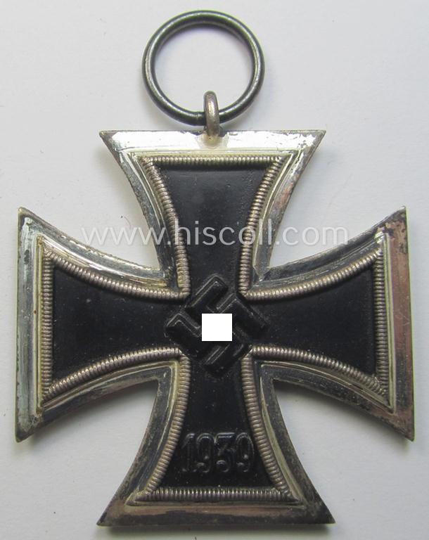 'Eisernes Kreuz II. Klasse' being a (typical) non-maker-marked example by a (by me) unidentified maker (ie. 'Hersteller')