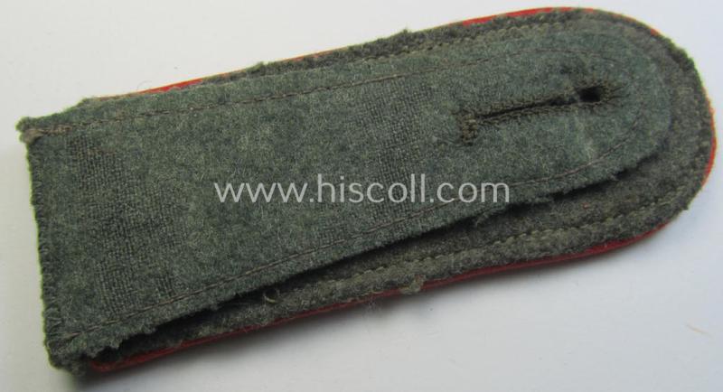 Single, early- (ie. mid-war-)period WH (Heeres) so-called: 'M41 o. 43'-pattern, EM-type shoulderstrap as was intended for - and with certainty worn by! - a: 'Soldat eines (Sturm)Artillerie Abts. o. Rgts.'