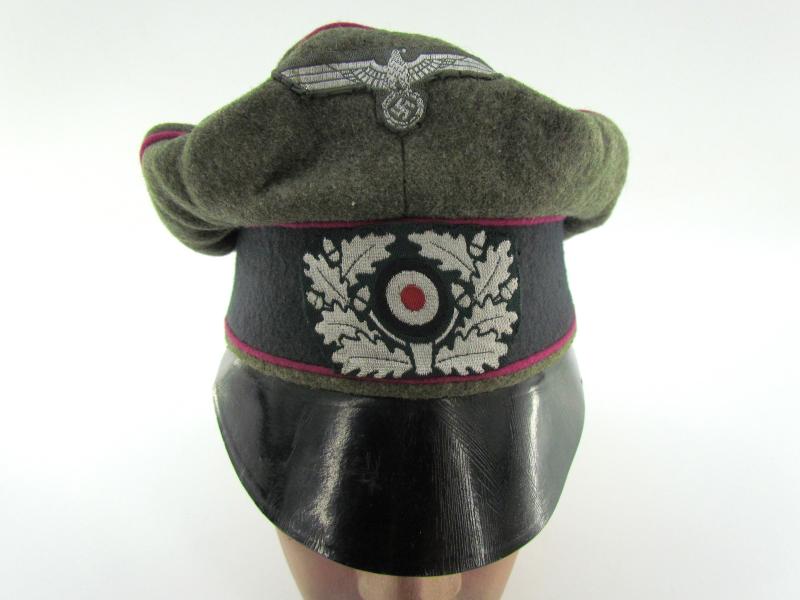 Wehrmacht (Heer) Nebelwerfer Truppen ( Smoke Troops ) Officer 'Crusher' Visor Cap