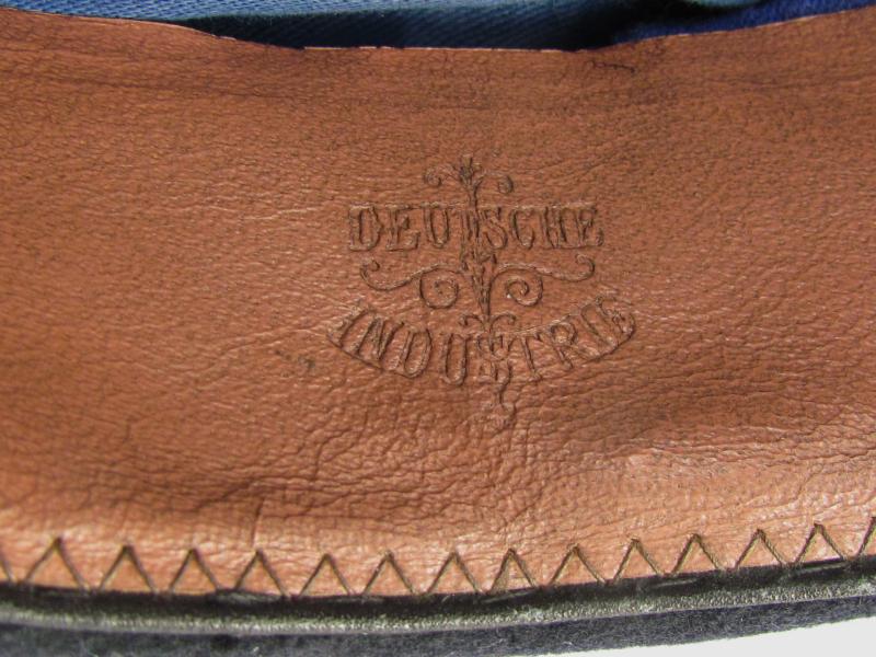 German DAF ‘Deutsche Arbeitsfront’ visor cap with RZM Label