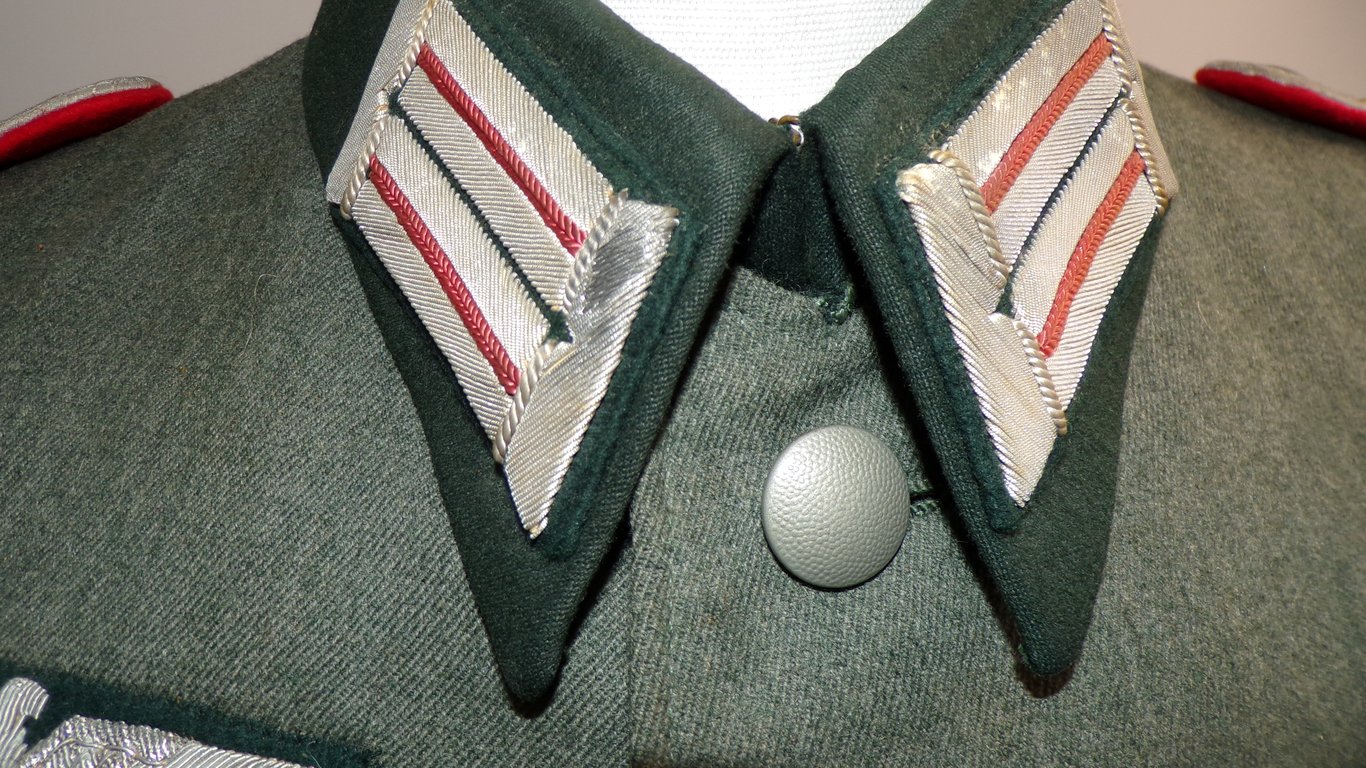Tunic from a Hauptmann Artillerie
