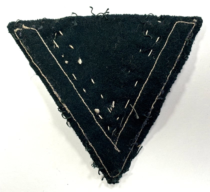 WH Arm Chevron Obergefreiter "Tunic-Removed"
