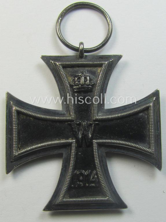 Attractive, WWI-period: 'Eisernes Kreuz II. Klasse' (or: iron cross second class) being a typical maker-marked example that comes together with its (minimally) confectioned but long-sized piece of ribbon (ie. 'Bandabschnitt')