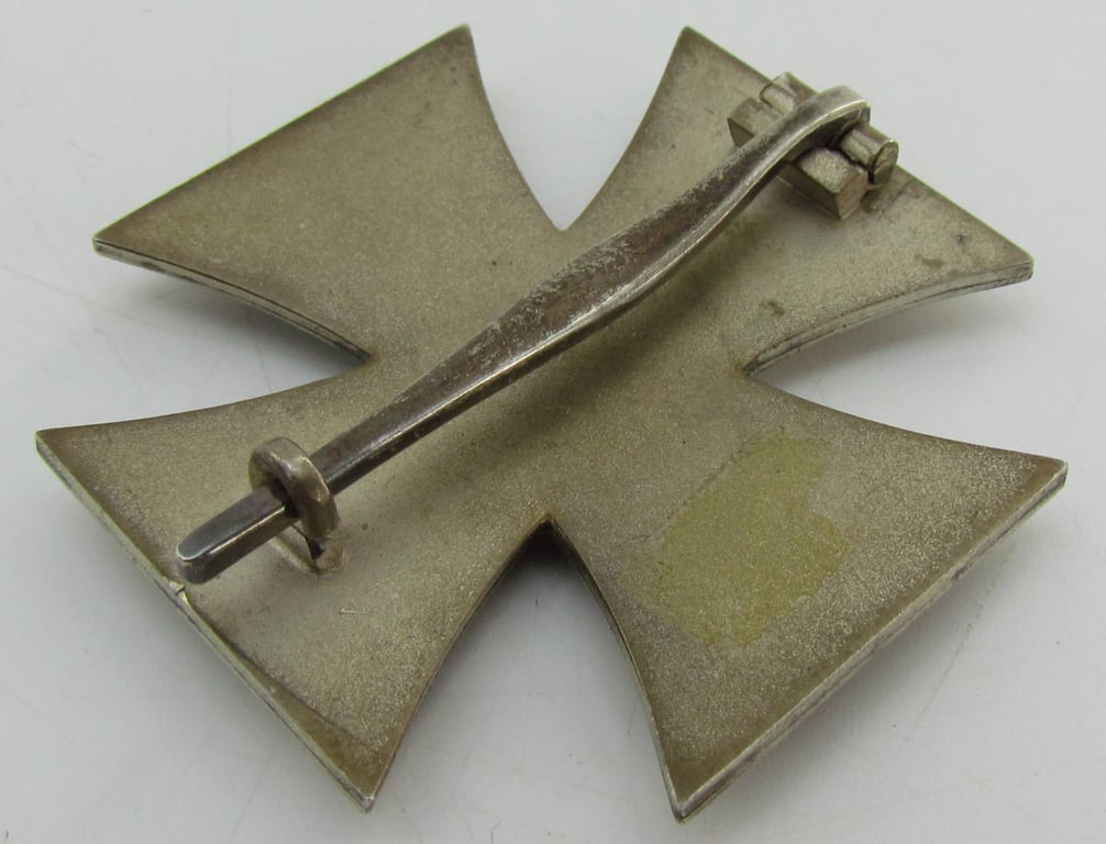 Iron cross 1st class ( EK1 ) unmarked