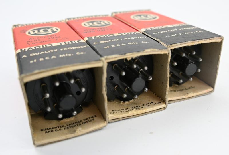 US WW2 Army Navy Radio Tube Set