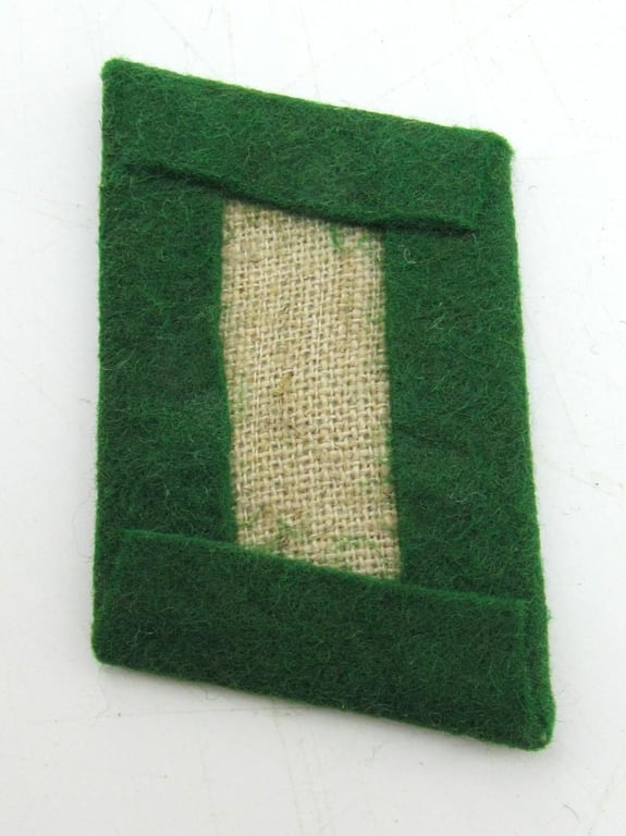 Luftwaffe Field Division collar tabs