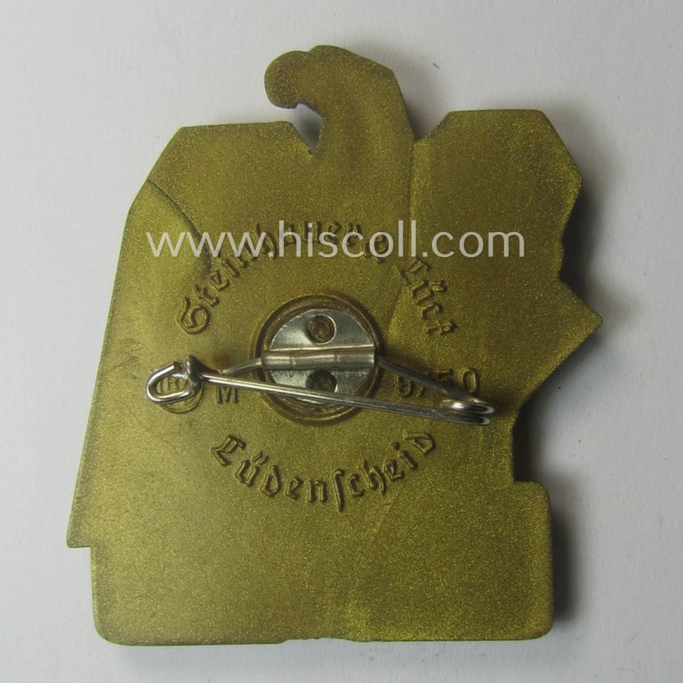 'Molded'-resin-based, N.S.D.A.P.-related day-badge (ie. 'tinnie' or: 'Veranstaltungsabzeichen') bearing the text: 'N.S.D.A.P. Kreistag - Bochum - 5. 6. u. 7. Mai 1939' (being a maker- ie. 'S&L'- and 'RzM M9/50'-marked example)