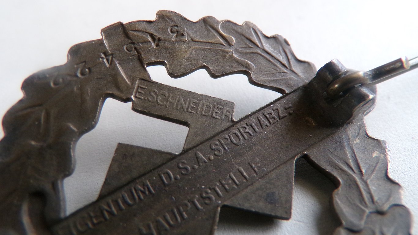 SA Sports Badge in Bronze 2nd Model 1935-1938