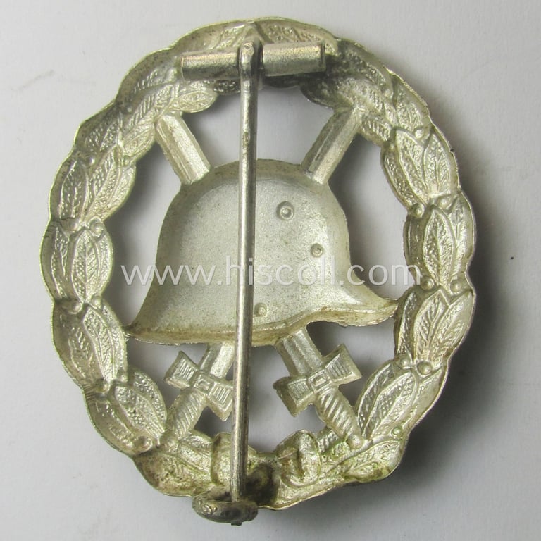 WWI-pattern, 'frosted' silver-class wound-badge (ie.: 'Verwundeten Abzeichen in Silber') of the so-called: 'Durchbrochener'-pattern